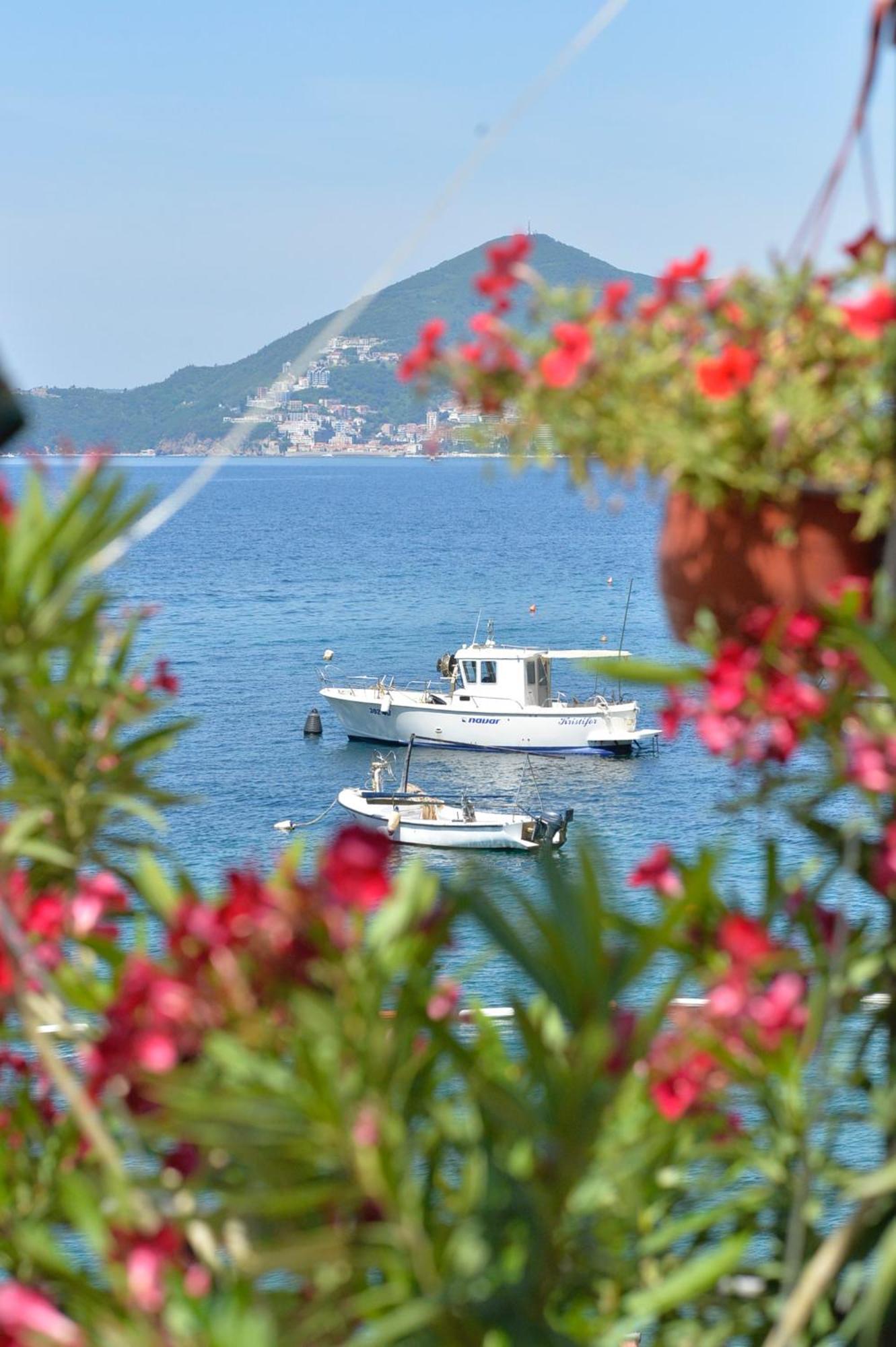 Apartments Langust Sveti Stefan Habitación foto